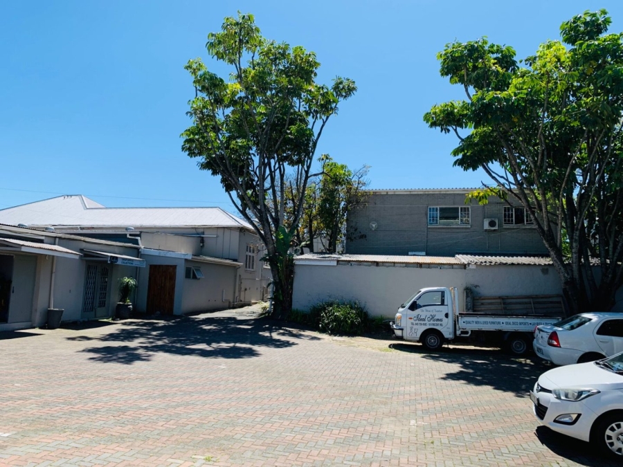 Commercial Property for Sale in Vincent Eastern Cape